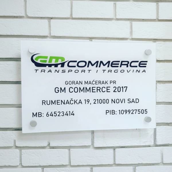GM Commerce tabla od pleksiglasa
