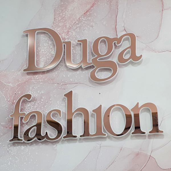 Zidna oznaka od plexiglasa za Duga Fashion